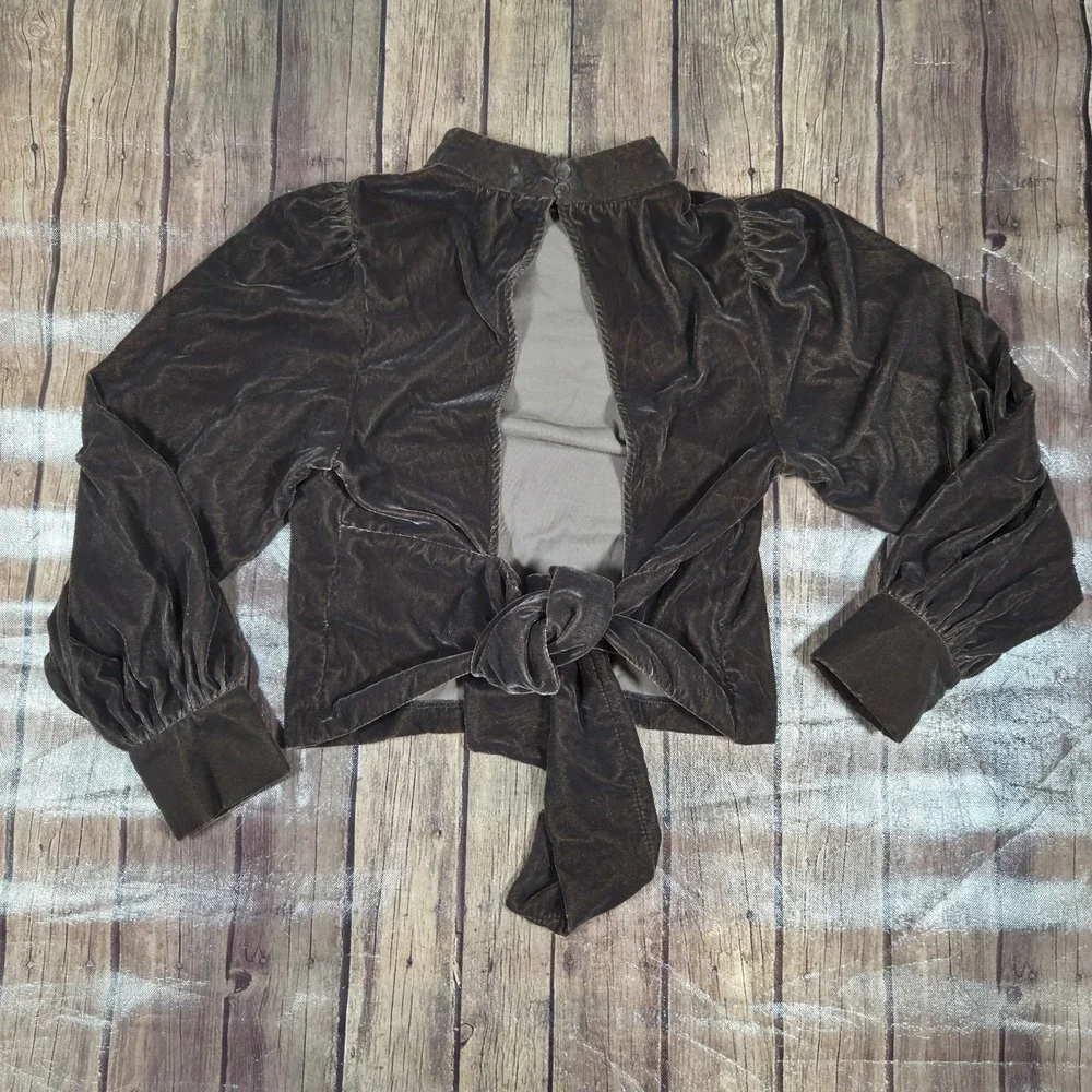 Banana Republic Cropped Velvet Open Back Blouse Womens M Brown Whimsigoth